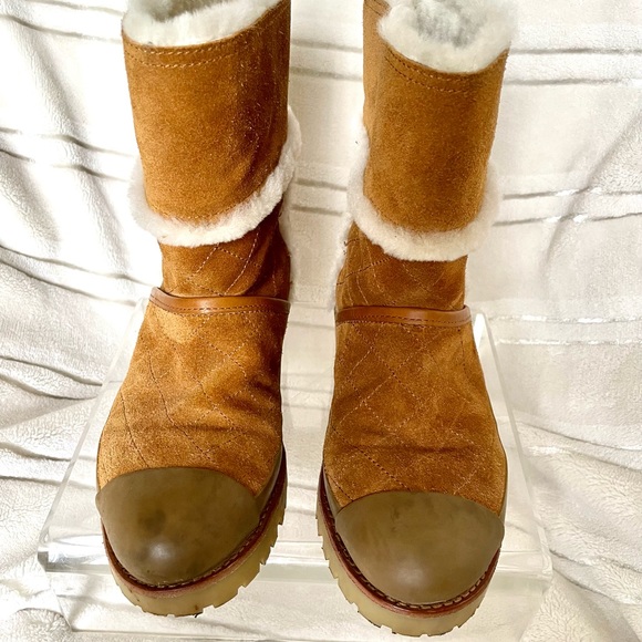 Tory Burch Boughton Shearling Bootie in Havana Tan 6M - Picture 3 of 5